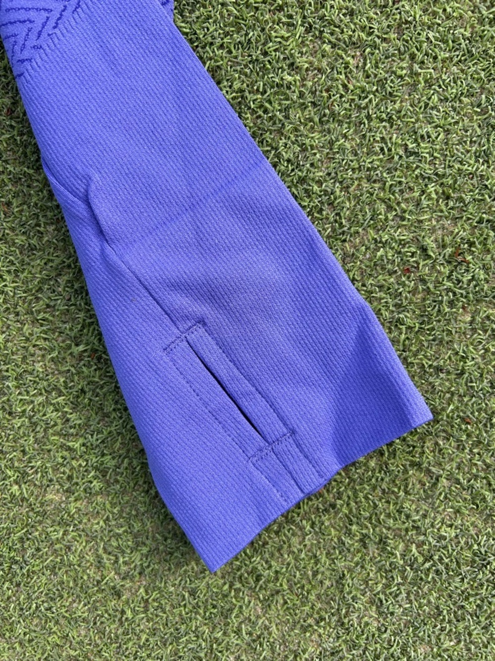 Oiselle Long Sleeve Tee, Size L - Picture 5 of 5